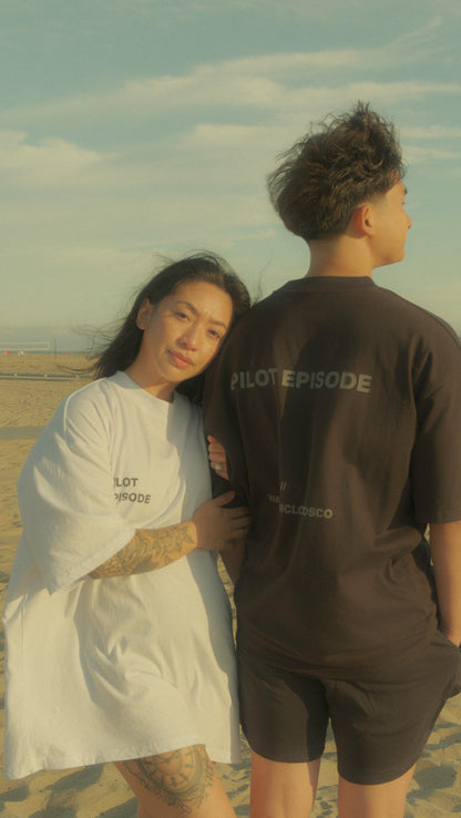 PILOT EPISODE // OVERSIZED TEE // WHITE