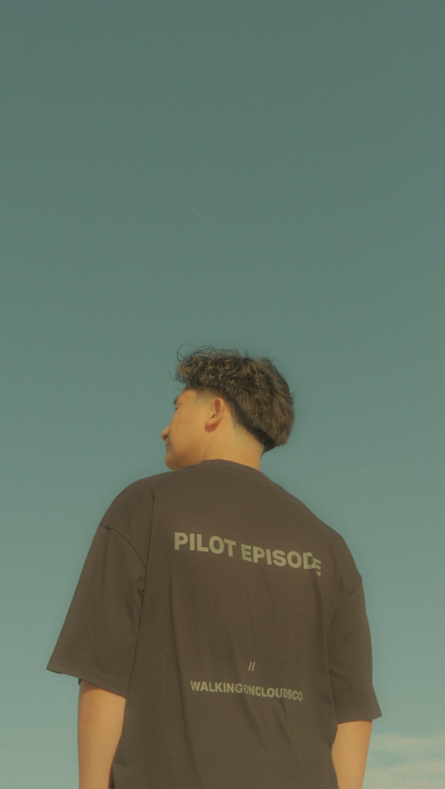 PILOT EPISODE // OVERSIZED TEE // BLACK